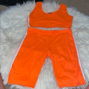 Bright orange short&crop top set